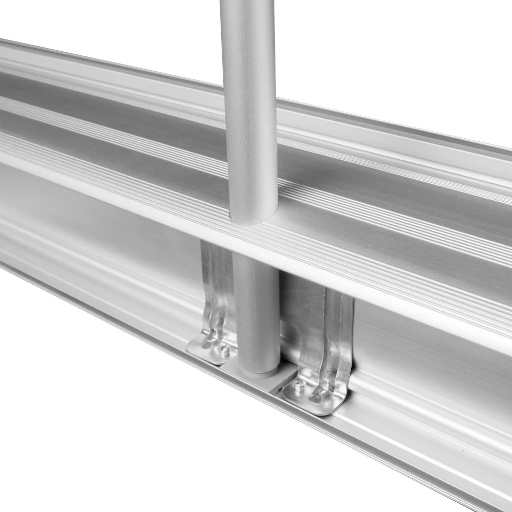 Economy roll-up support pole fitted to the cassette