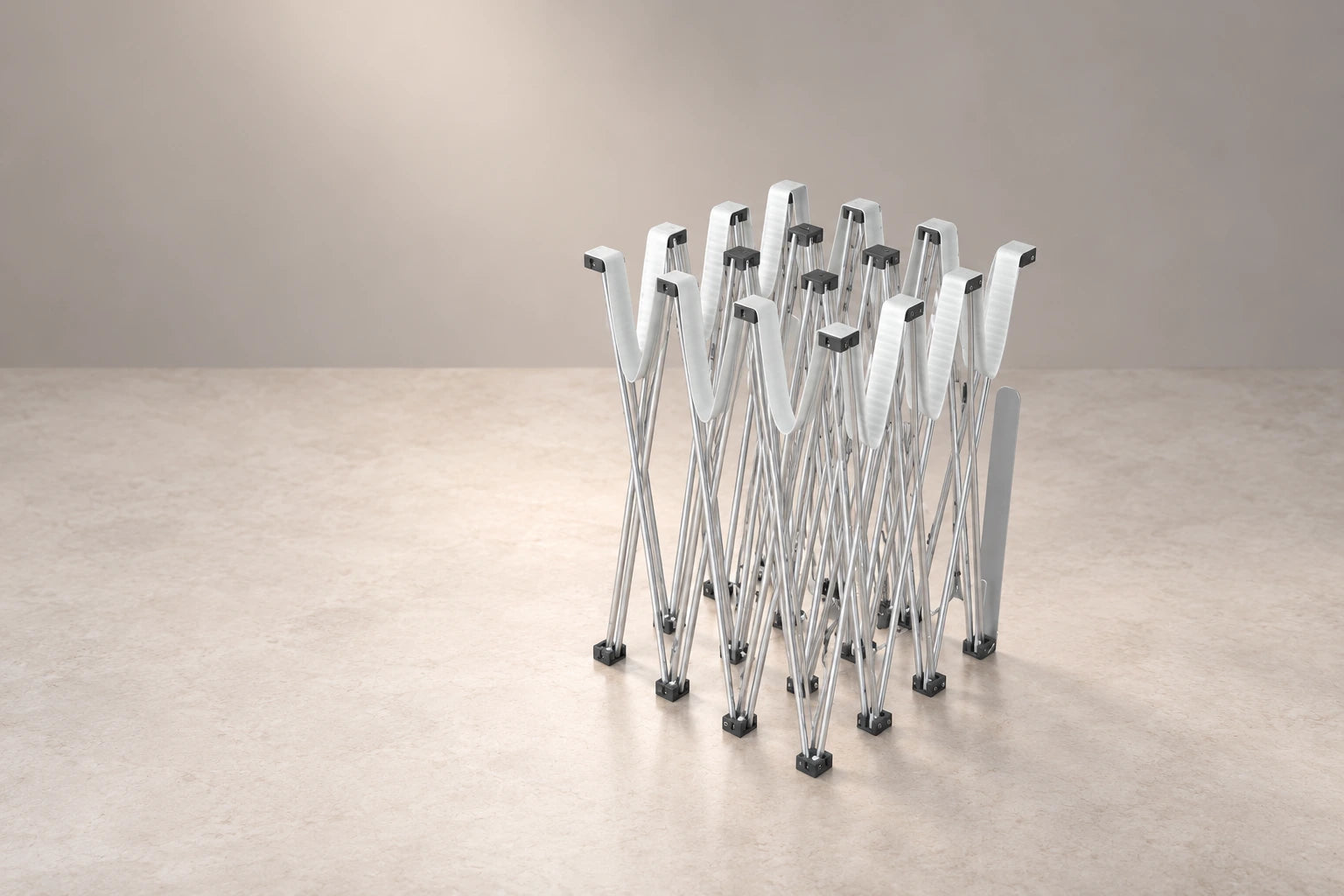 Pop-up displayframe opgevouwen voor transport