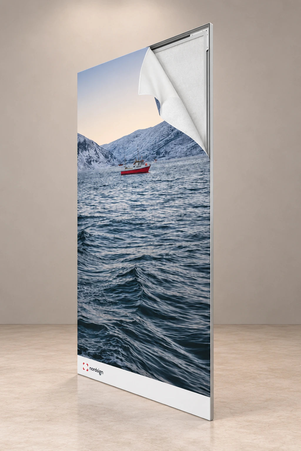 Acoustic Slim 28 with the textile graphic lifted at the corner