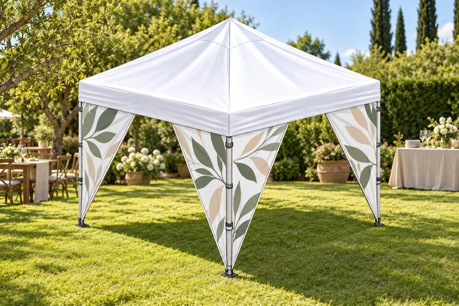
Triangle corner curtains